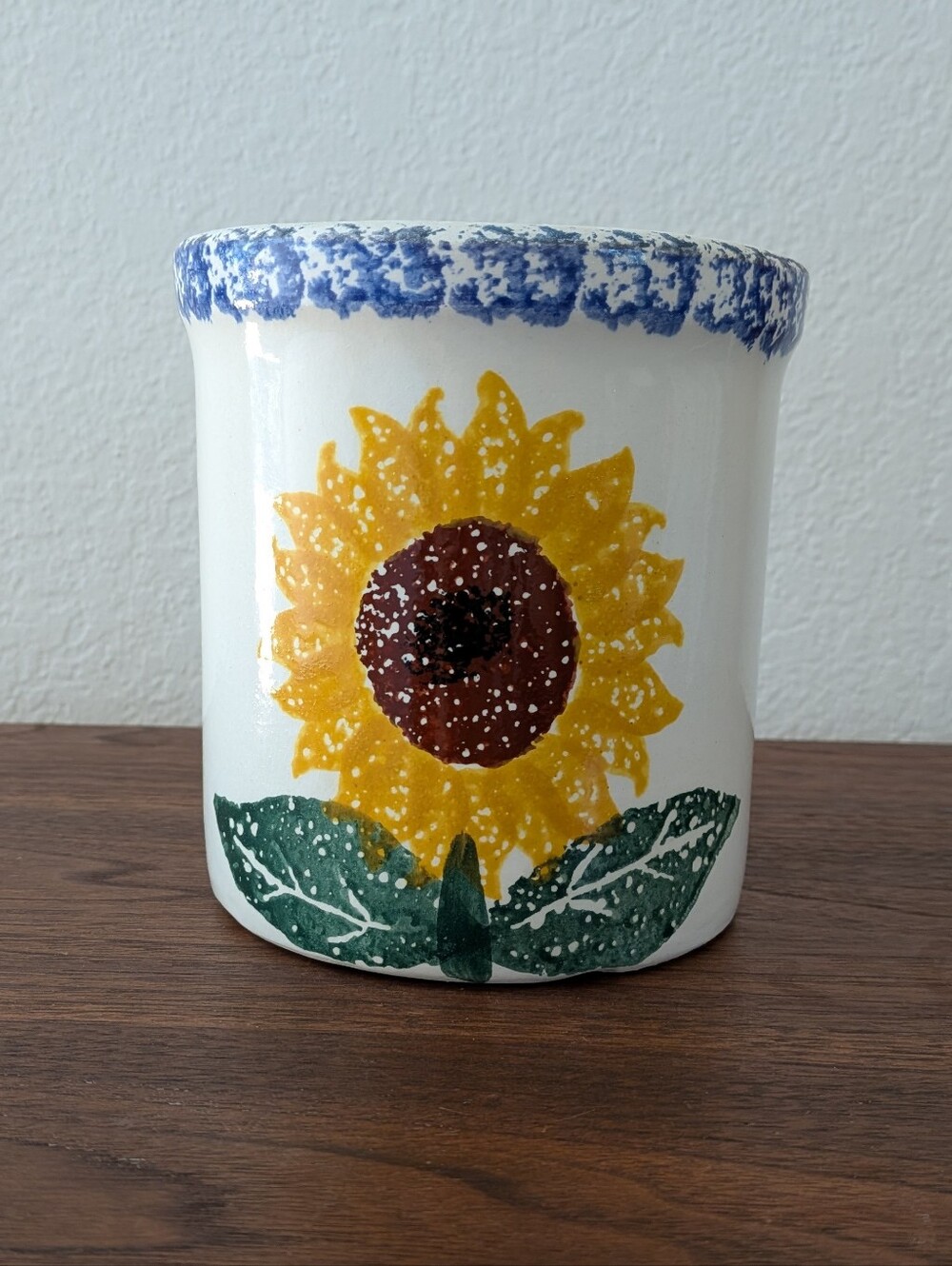 CROCK SHOP Art Pottery Santa Ana CA Sunflower Motif Design Vintage Open Croc 5.5